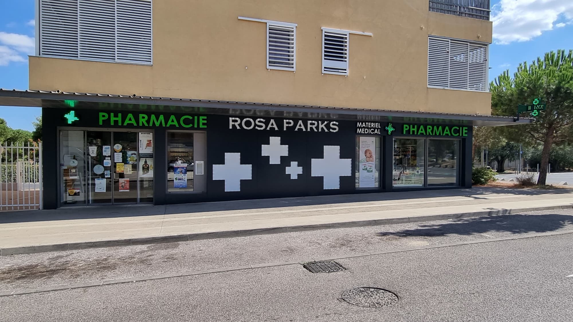 3ADS - Designer d'espace - Réalisation - Rénovation de la Pharmacie Rosa Parks à Béziers (34)